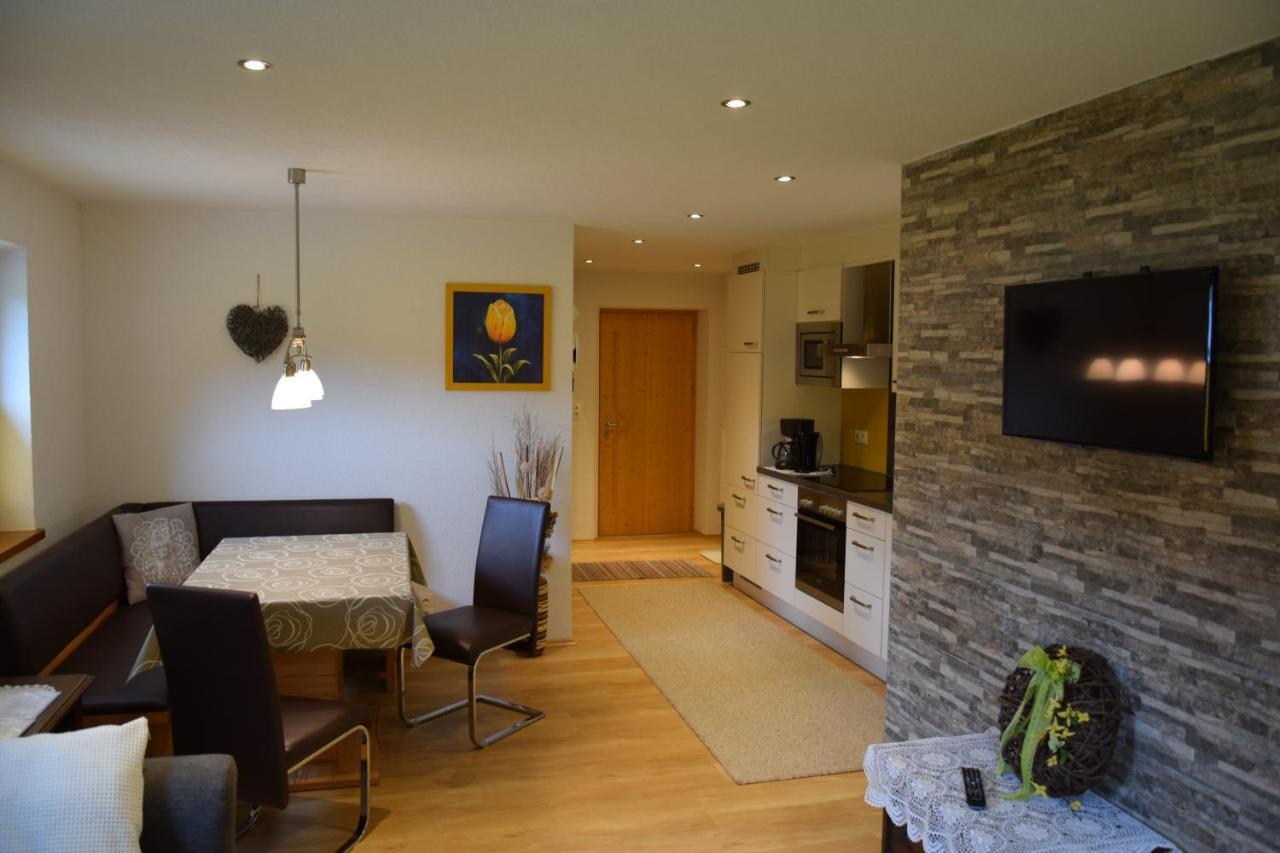 Ferienwohnung Gapp Elbigenalp Dış mekan fotoğraf
