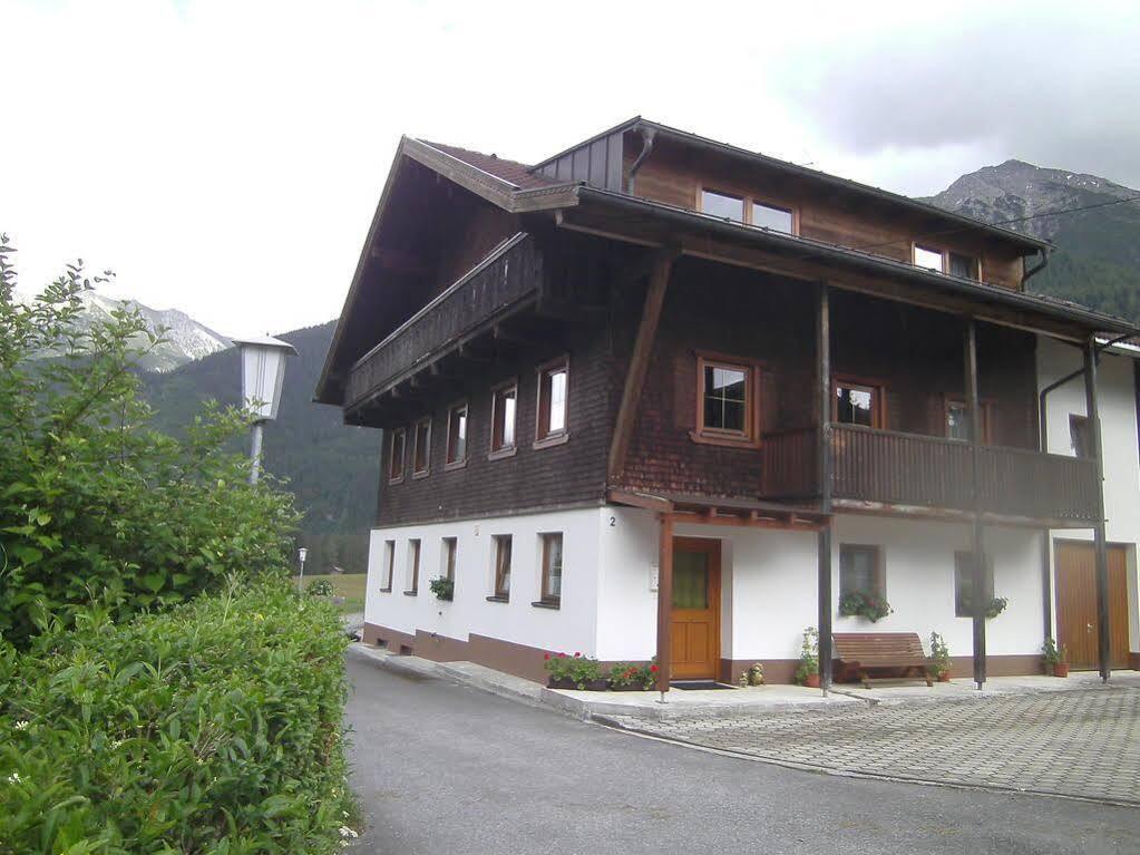 Ferienwohnung Gapp Elbigenalp Dış mekan fotoğraf